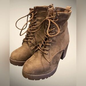 ZiGi Soho Kourtlan Suede Like Zip Lace Up High Heel Ankle Boots Womens Size 7